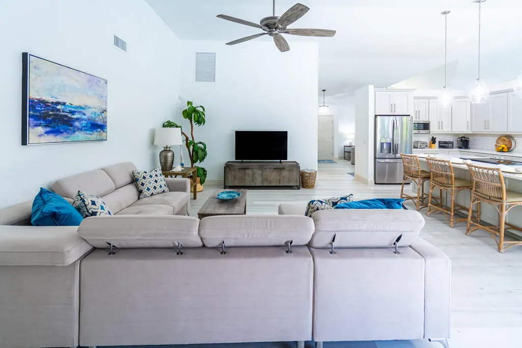 621 Diplomat Court Marco Island FL 34145