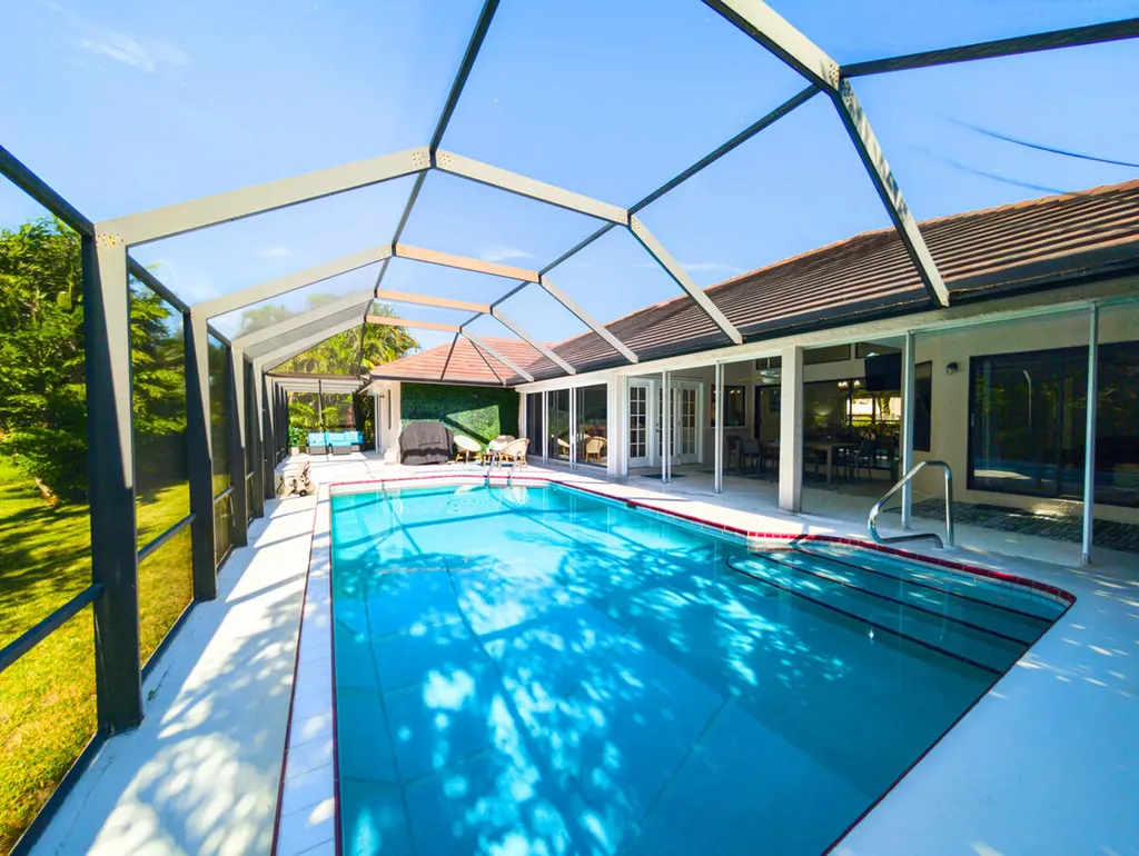 621 Diplomat Court Marco Island FL 34145