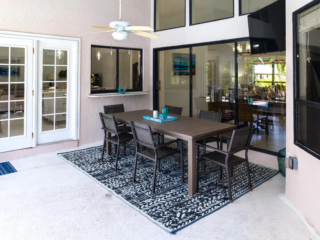 621 Diplomat Court Marco Island FL 34145