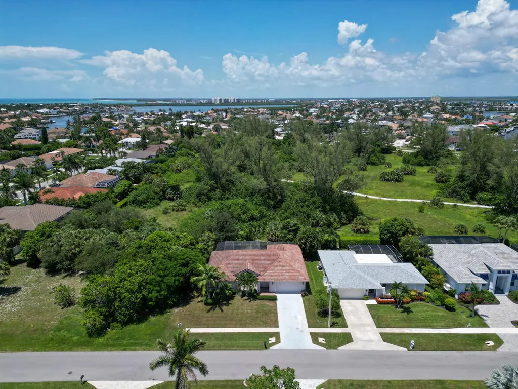 621 Diplomat Court Marco Island FL 34145