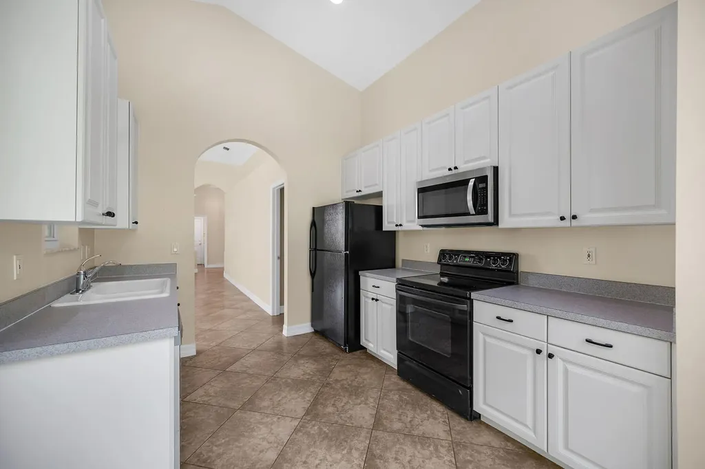 1293 Barrigona Court Naples FL 34119