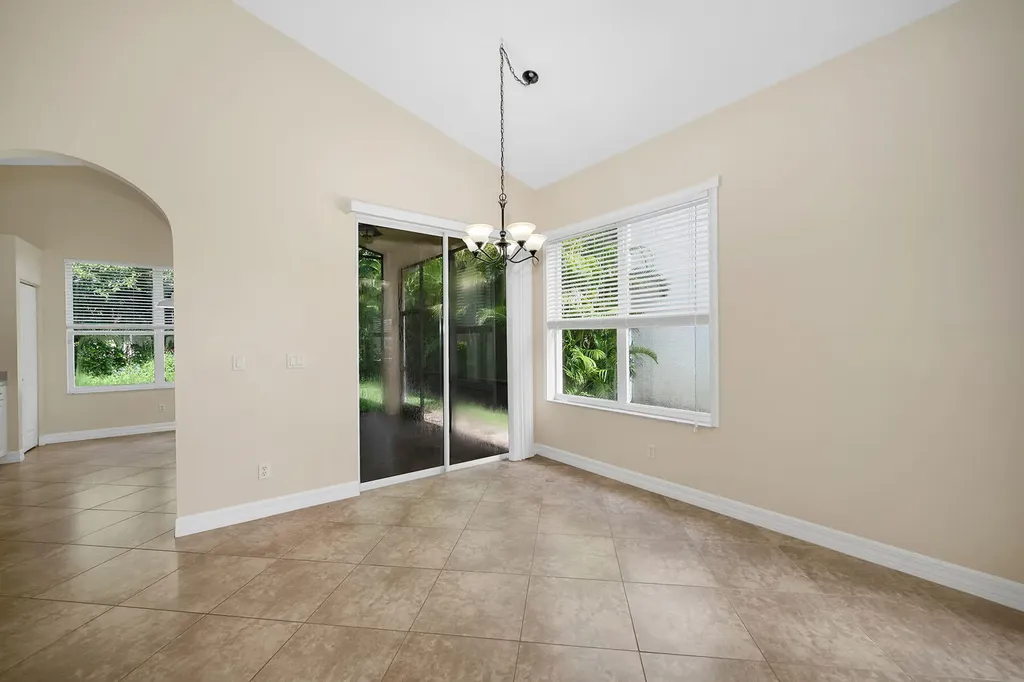 1293 Barrigona Court Naples FL 34119