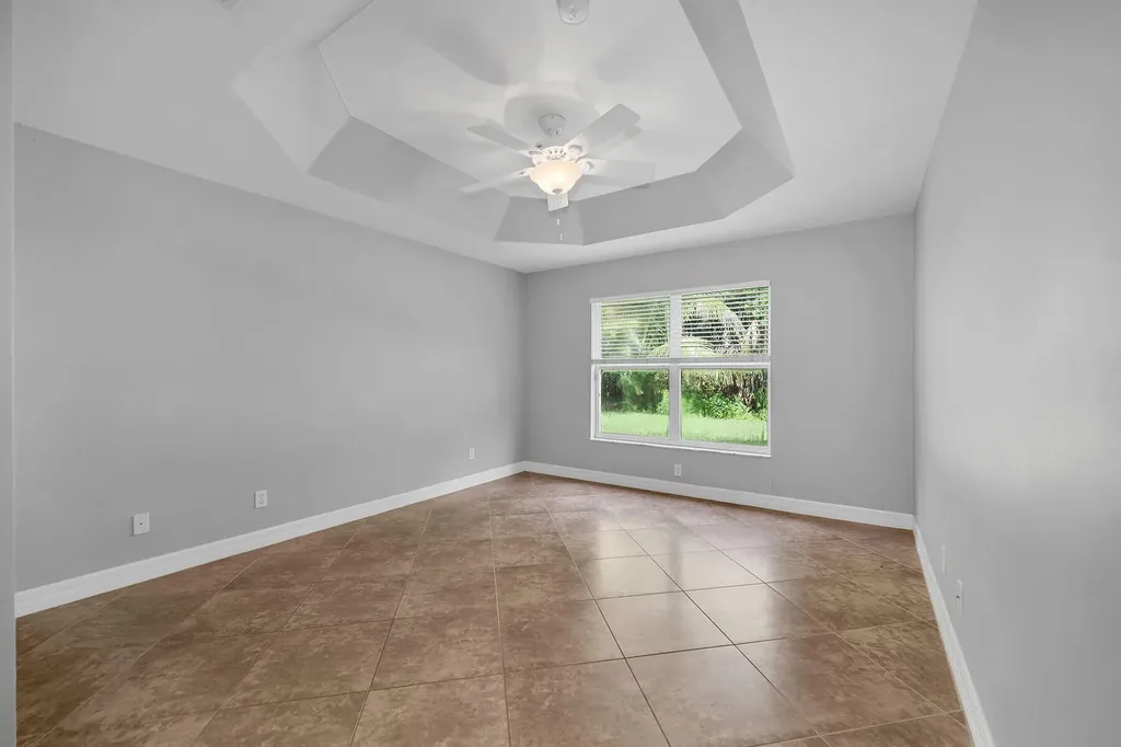 1293 Barrigona Court Naples FL 34119