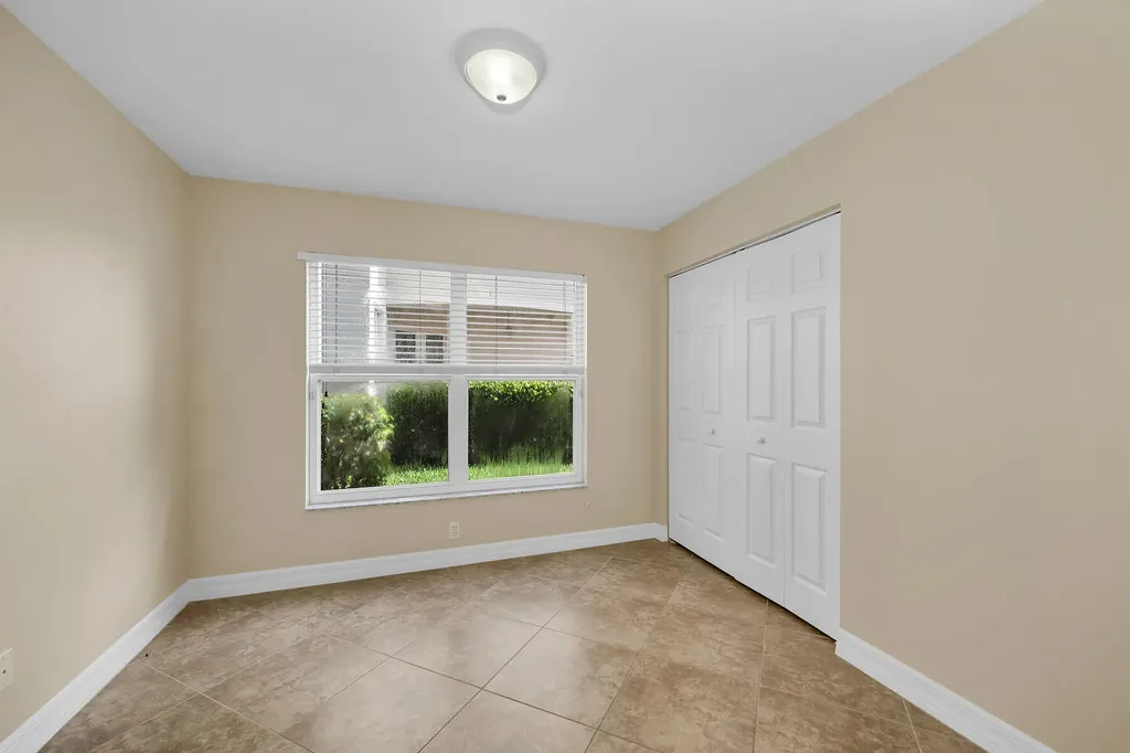 1293 Barrigona Court Naples FL 34119