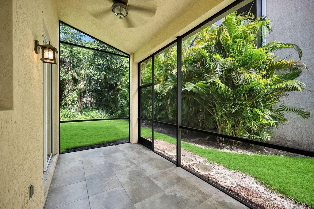 1293 Barrigona Court Naples FL 34119