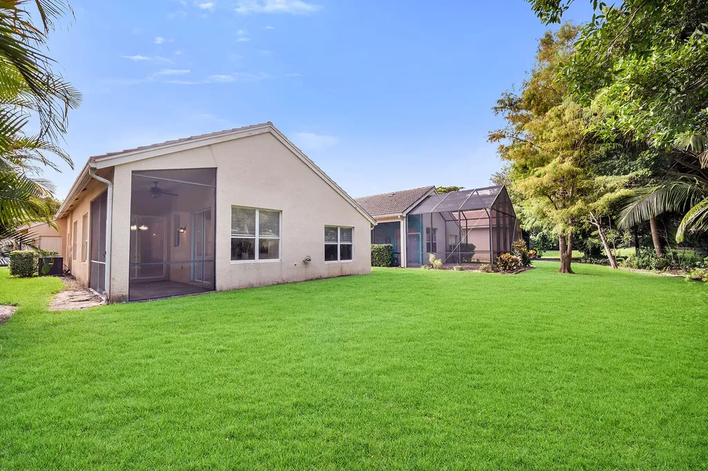 1293 Barrigona Court Naples FL 34119