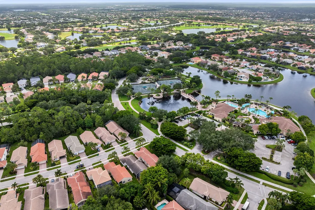 1293 Barrigona Court Naples FL 34119