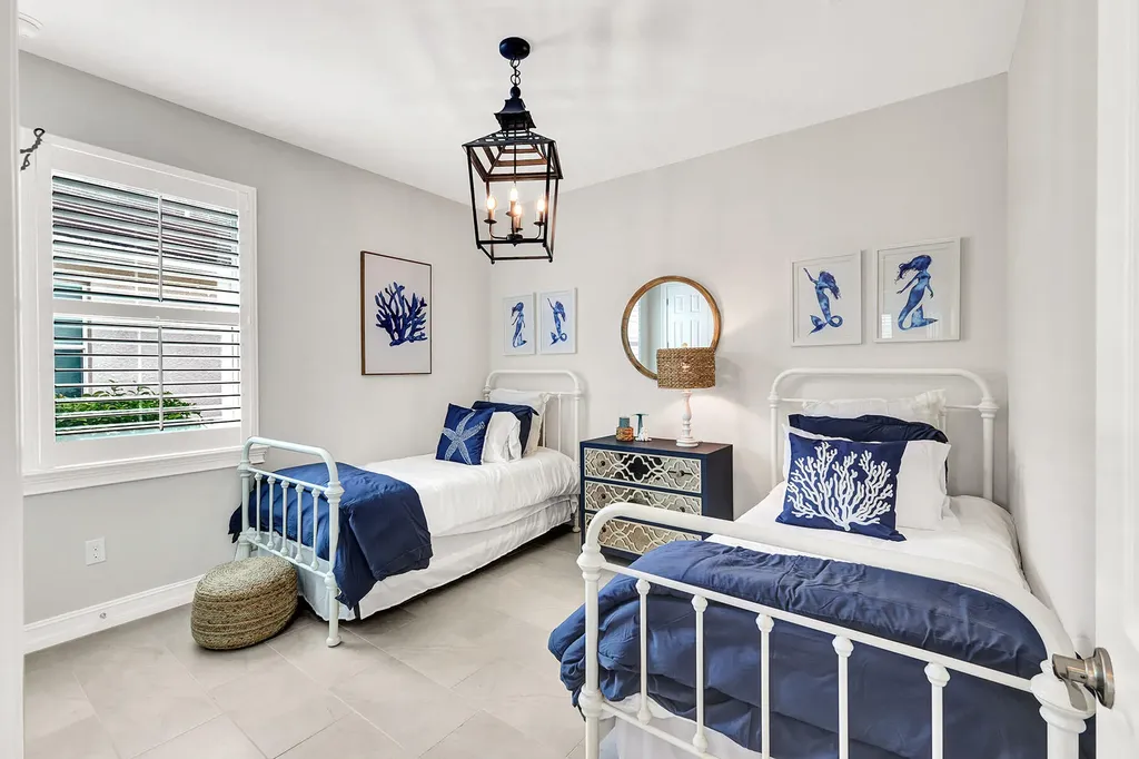 267 Tamarindo Lane Naples FL 34114