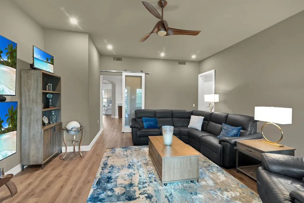 1502 Borghese Lane Naples FL 34114