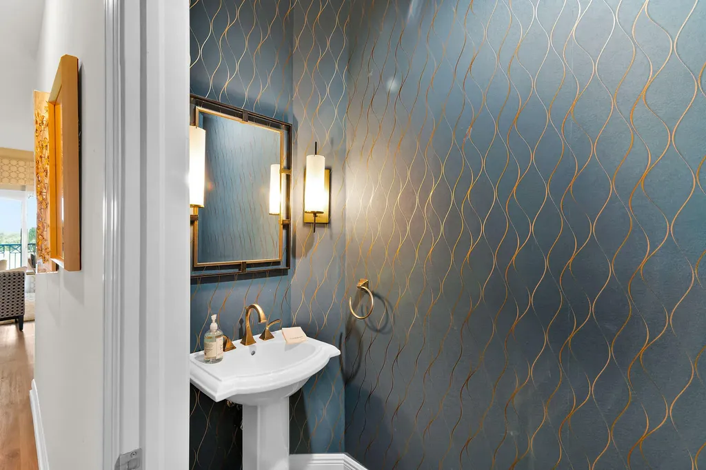 1502 Borghese Lane Naples FL 34114