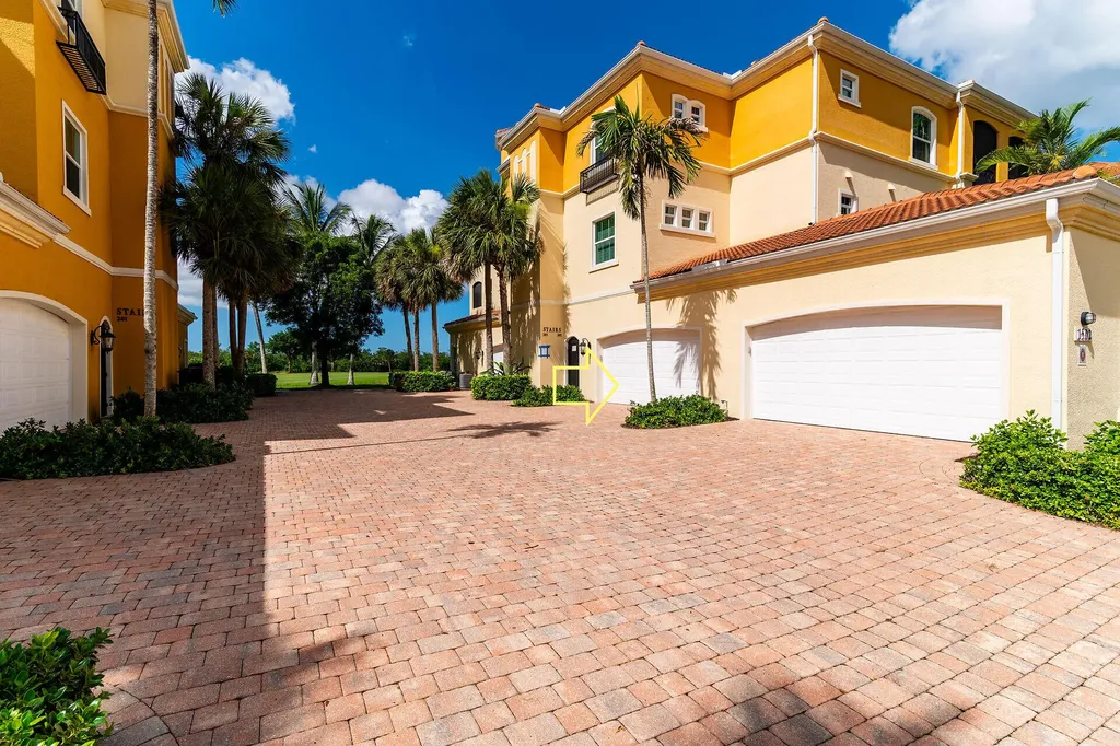 1502 Borghese Lane Naples FL 34114