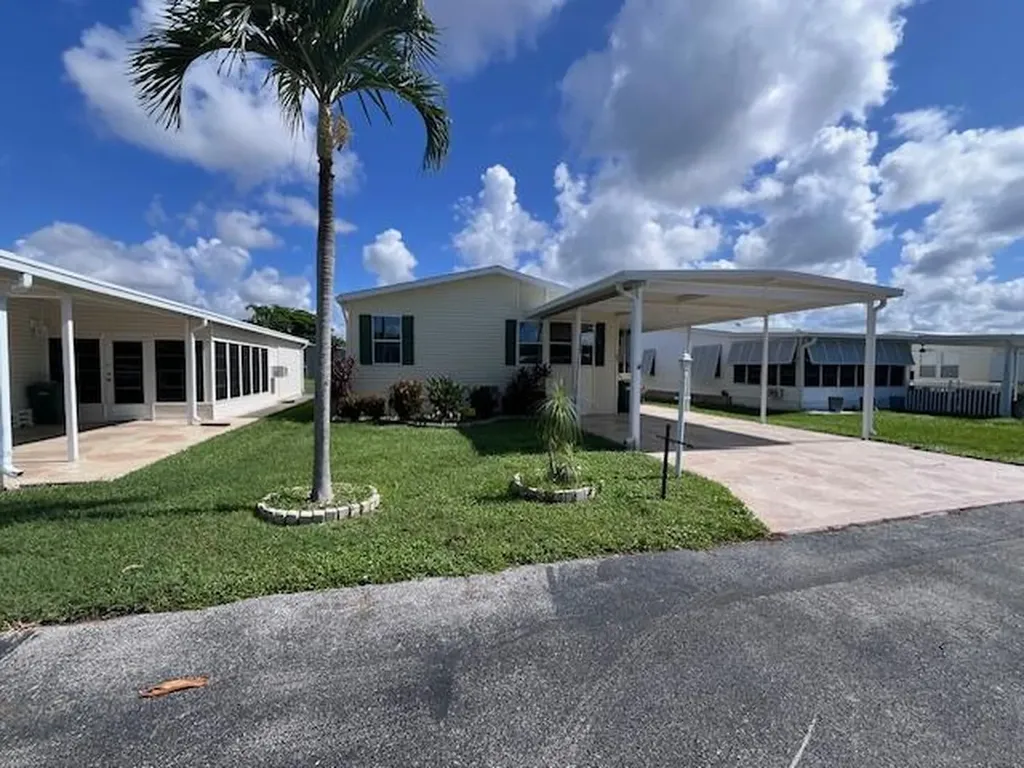 65 Turquoise Avenue Naples FL 34114