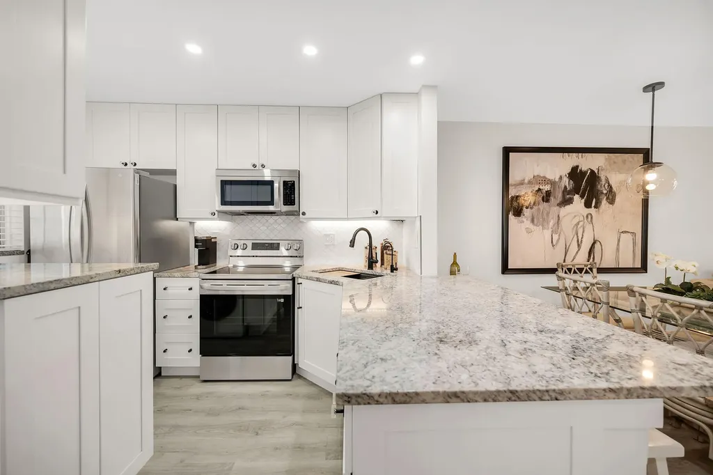 290 Banyan Boulevard Naples FL 34102