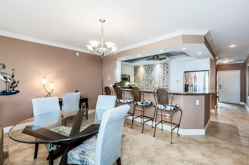 816 W Elkcam Marco Island FL 34145