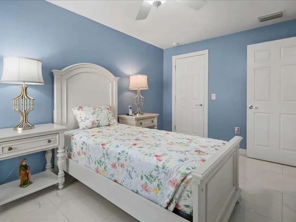 8672 Genova Court Naples FL 34114