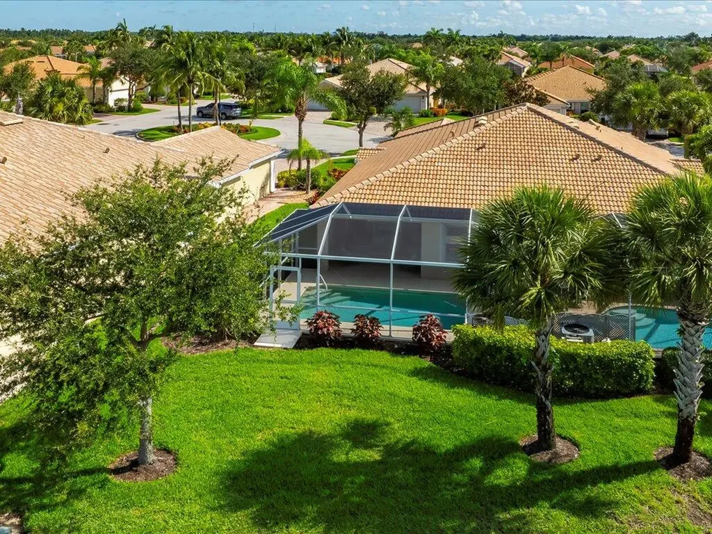 8672 Genova Court Naples FL 34114