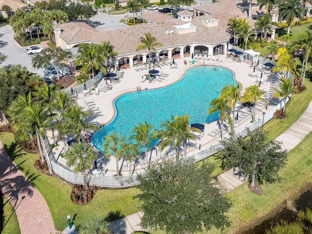 8672 Genova Court Naples FL 34114