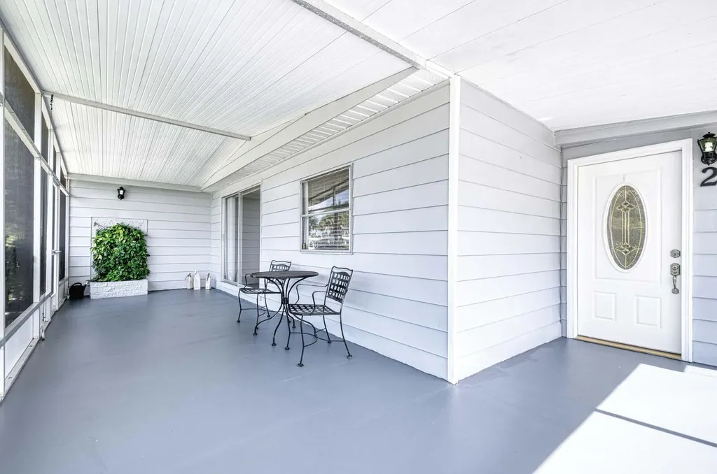 2 Sonderhen Drive Naples FL 34114