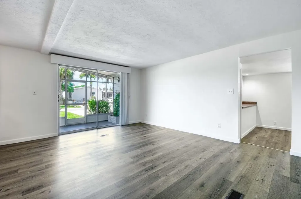 2 Sonderhen Drive Naples FL 34114