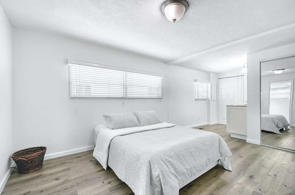 2 Sonderhen Drive Naples FL 34114