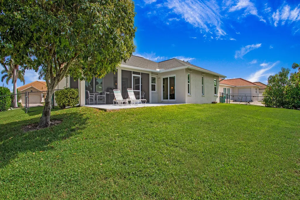 1825 N Bahama Avenue Marco Island FL 34145