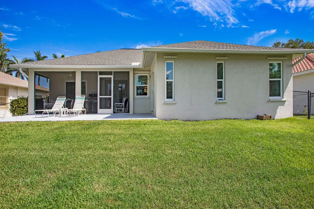 1825 N Bahama Avenue Marco Island FL 34145