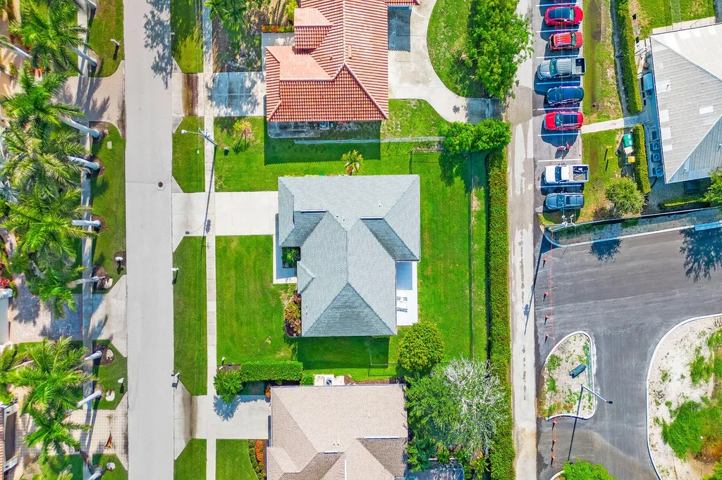 1825 N Bahama Avenue Marco Island FL 34145