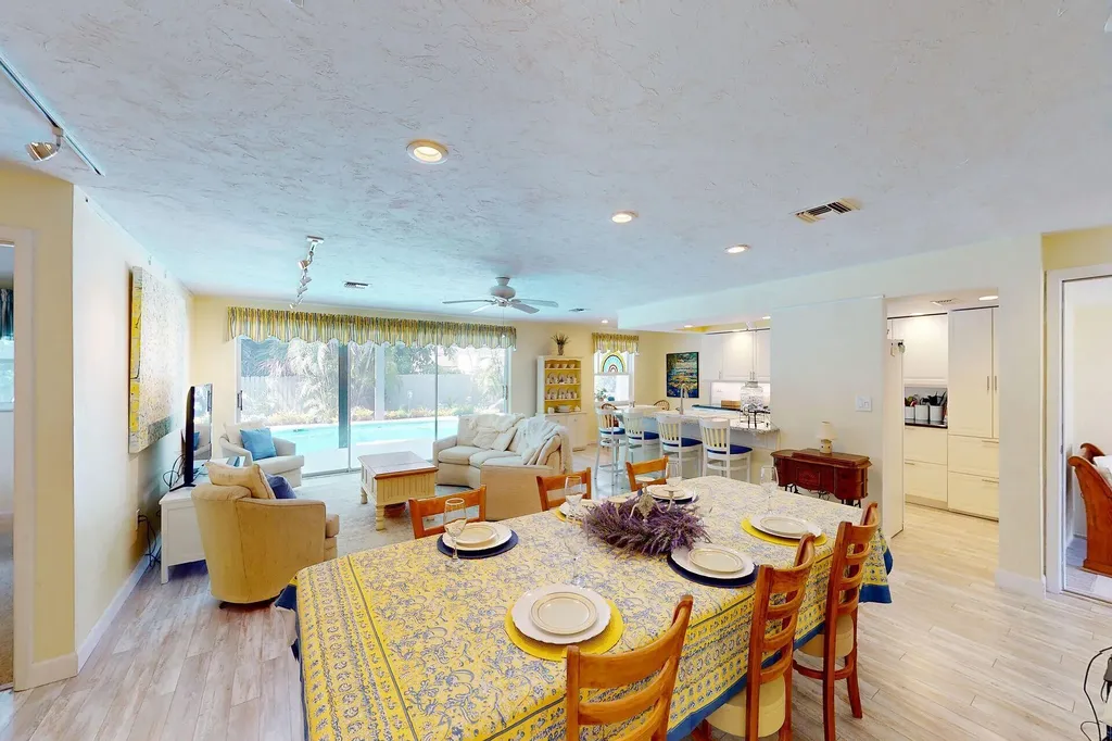 775 Saturn Court Marco Island FL 34145