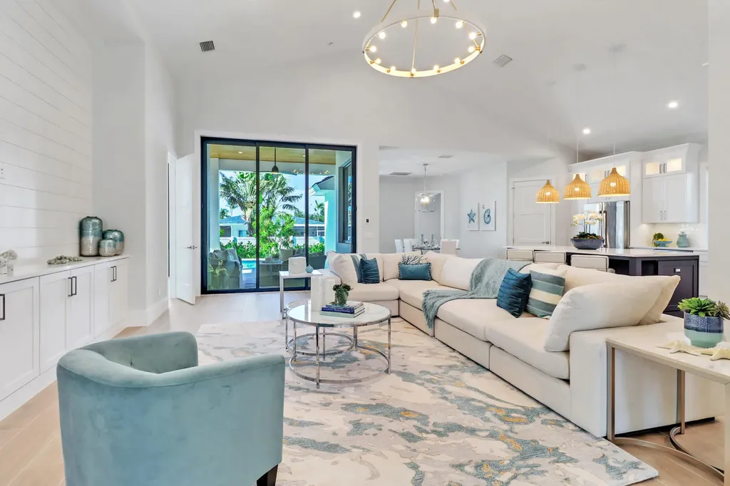 685 6th Avenue Marco Island FL 34145