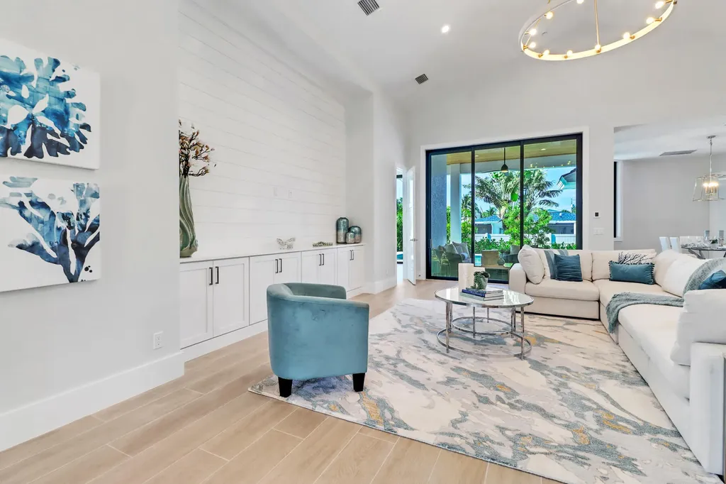 685 6th Avenue Marco Island FL 34145