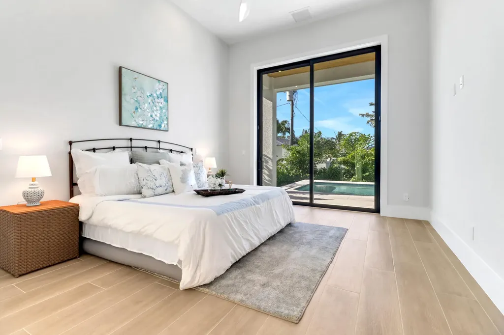 685 6th Avenue Marco Island FL 34145