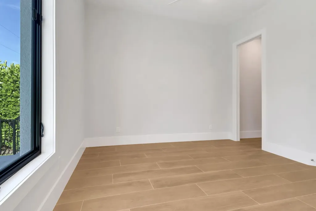 685 6th Avenue Marco Island FL 34145