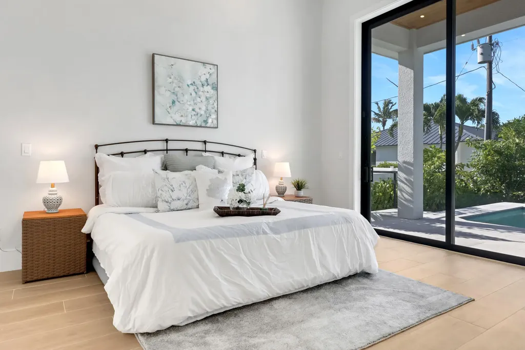 685 6th Avenue Marco Island FL 34145