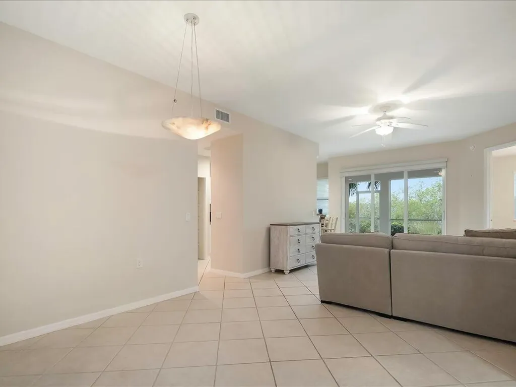 4655 Hawks Nest Way Naples FL 34114