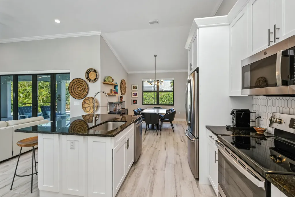 370 Regatta Street Marco Island FL 34145