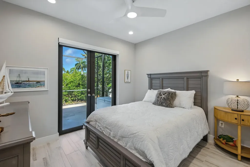 370 Regatta Street Marco Island FL 34145