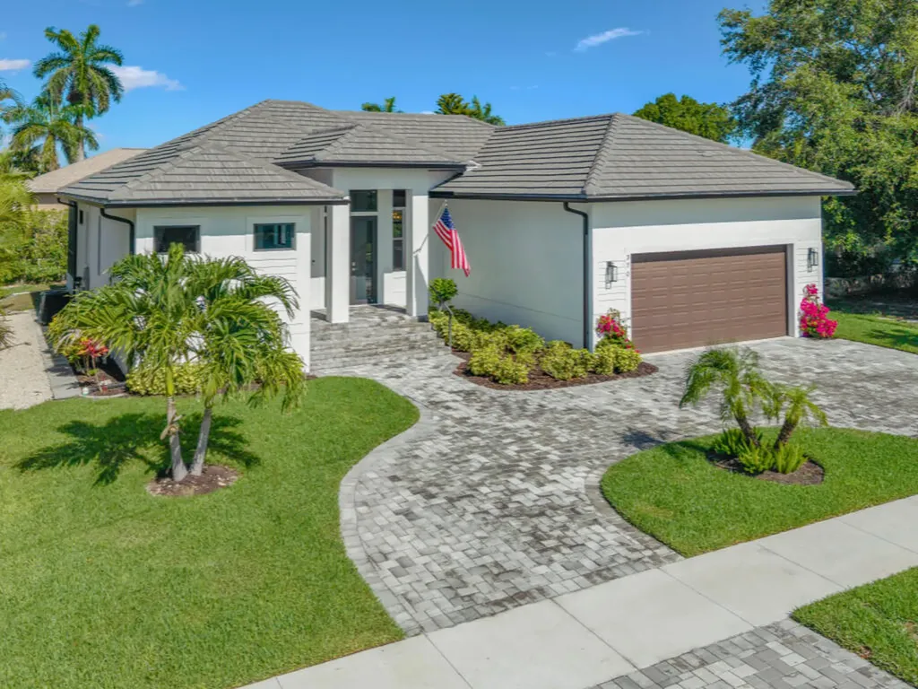 370 Regatta Street Marco Island FL 34145