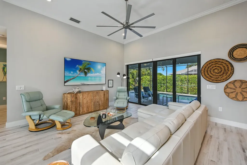 370 Regatta Street Marco Island FL 34145