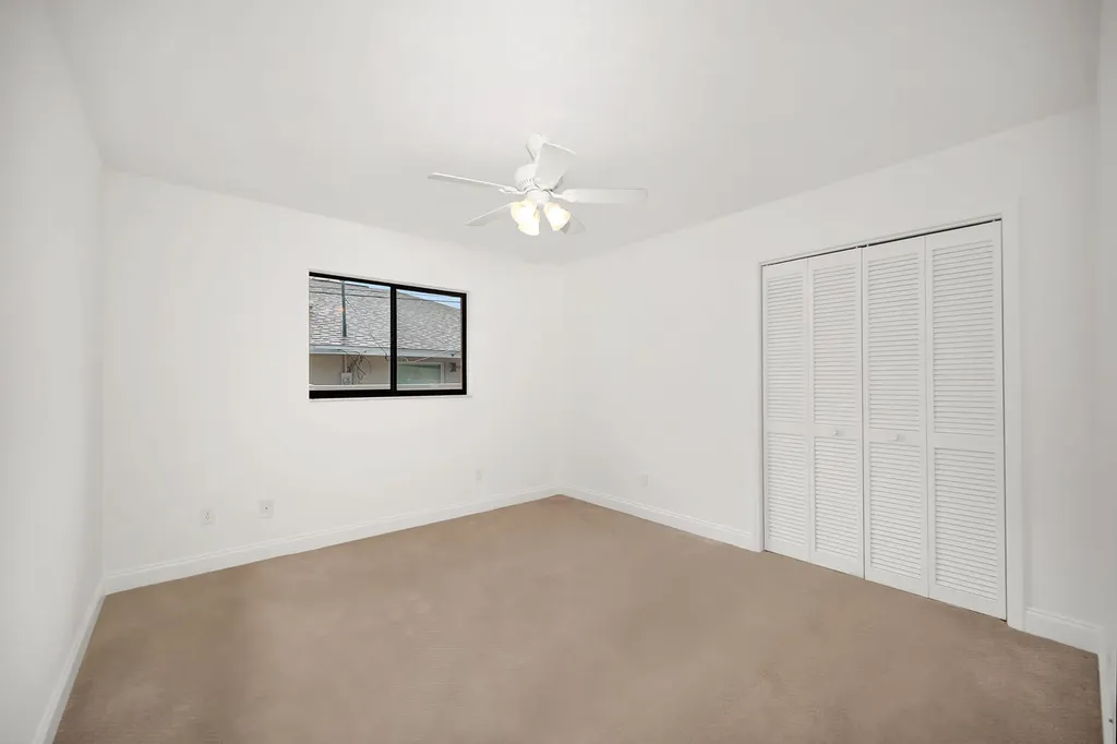 519 99th Avenue N Naples FL 34108