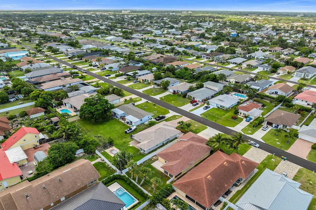 519 99th Avenue N Naples FL 34108