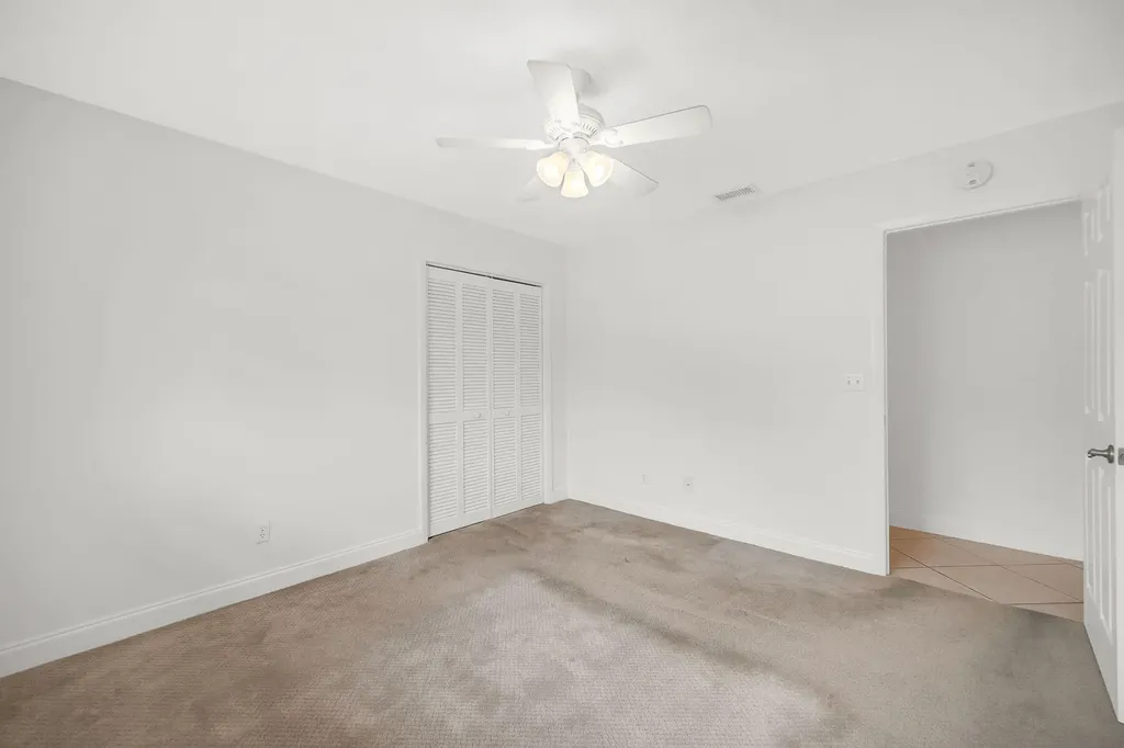 519 99th Avenue N Naples FL 34108