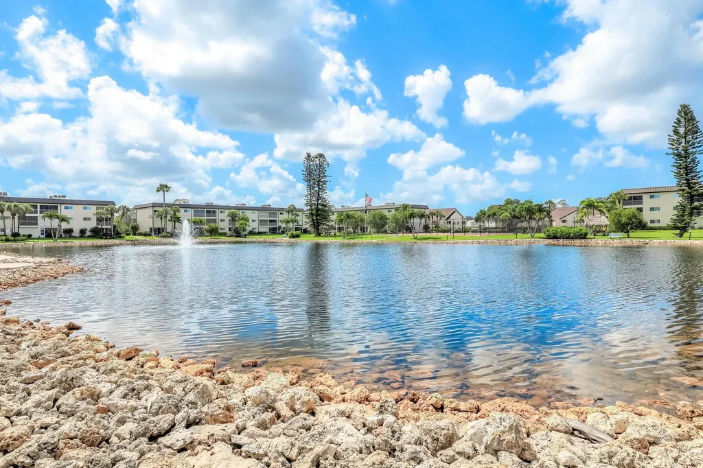 1000 Manatee Road Naples FL 34114