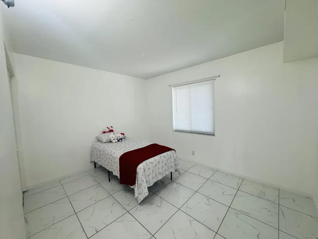 1000 Manatee Road Naples FL 34114