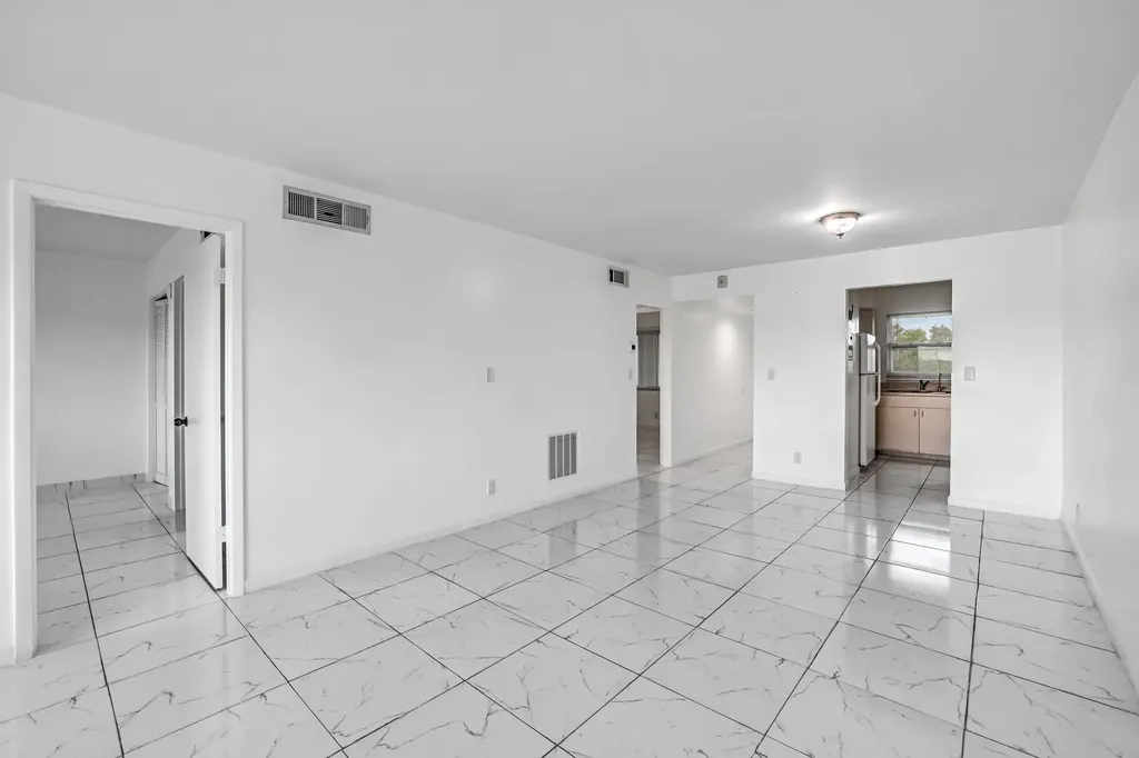 1000 Manatee Road Naples FL 34114