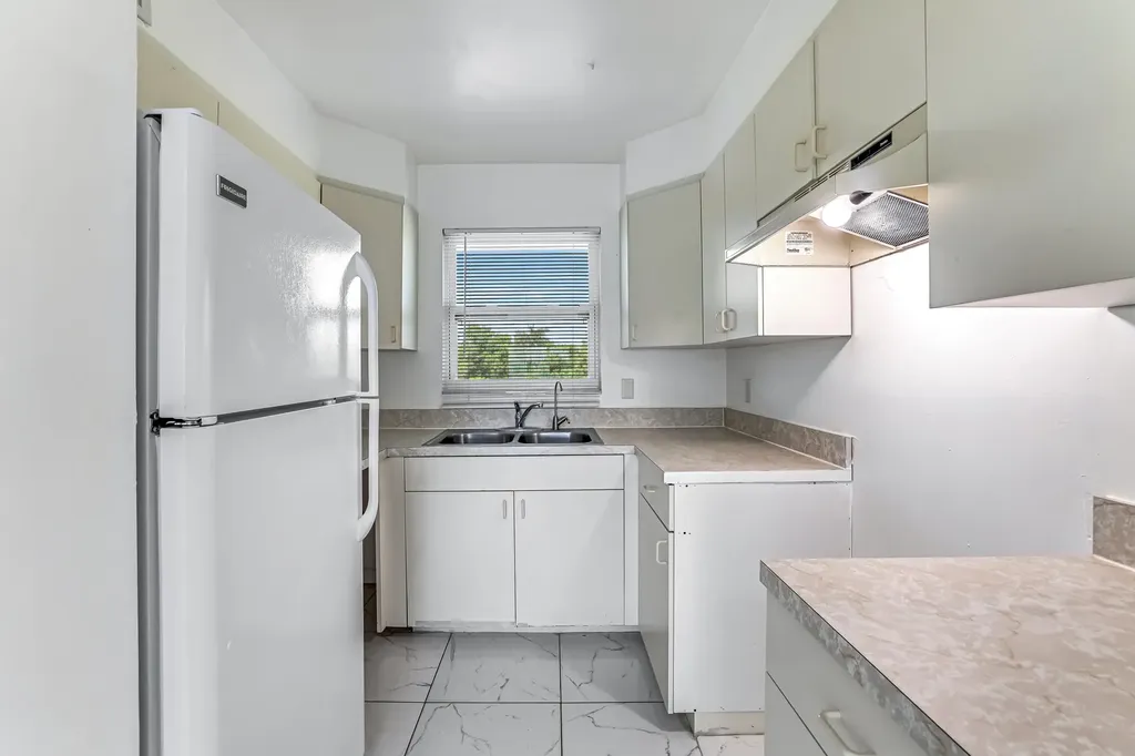 1000 Manatee Road Naples FL 34114