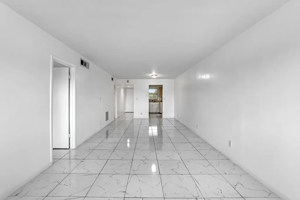 1000 Manatee Road Naples FL 34114