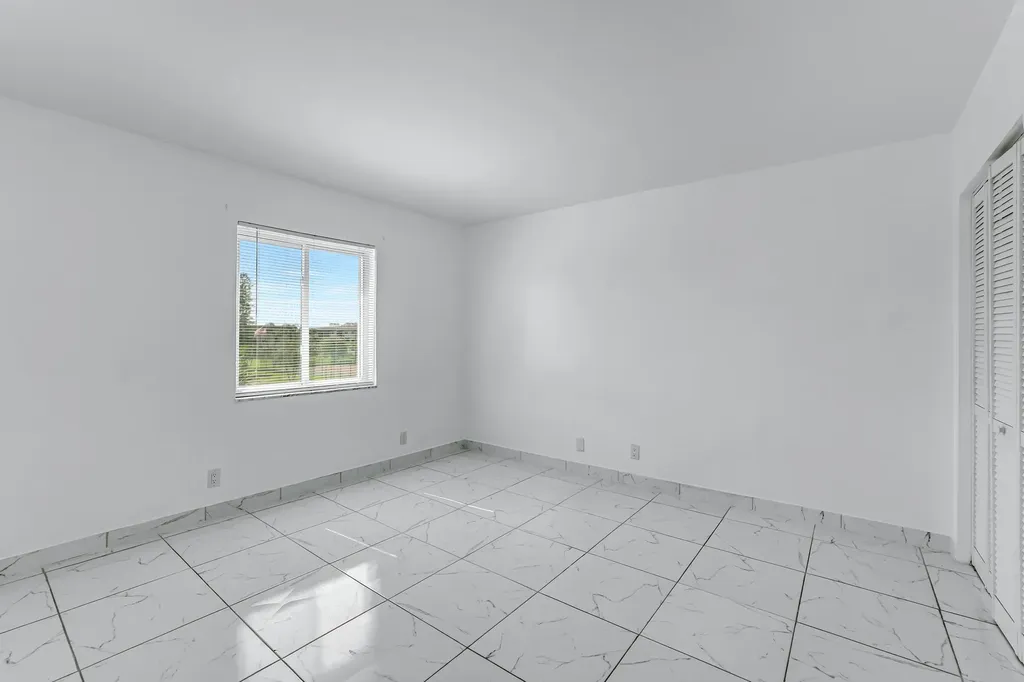 1000 Manatee Road Naples FL 34114