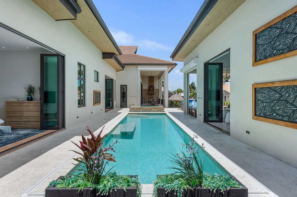 517 N Barfield Drive Marco Island FL 34145