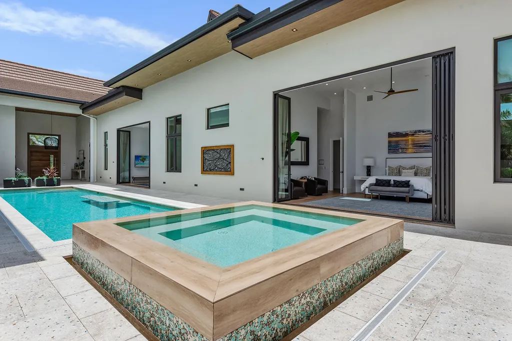 517 N Barfield Drive Marco Island FL 34145