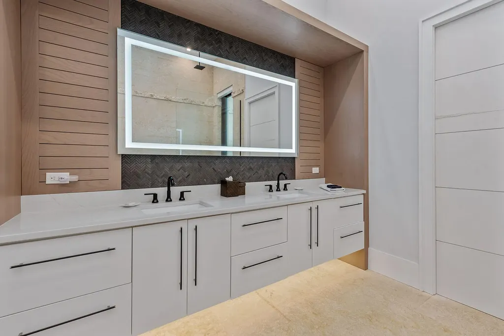 517 N Barfield Drive Marco Island FL 34145